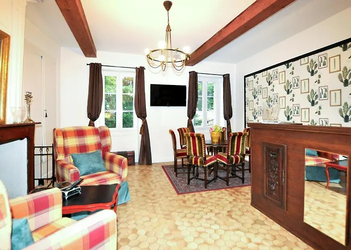 Longere Authentique Piscine *