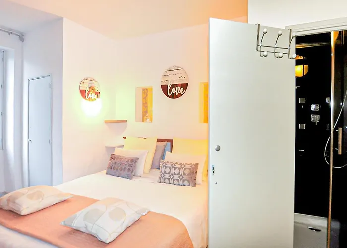 Longere Authentique Piscine *