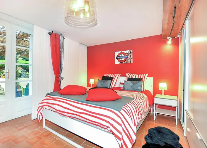 Longere Authentique Piscine *